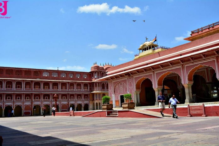 city-palace-of-jaipur